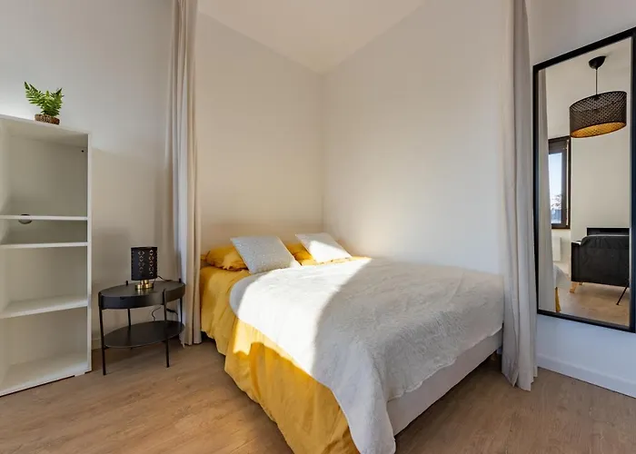 Le Studio Sicre Proche Commdites Parking Facile
